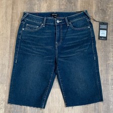 True Religion Bermuda Shorts Size 26,27,28,29,30 FREE SHIPPING