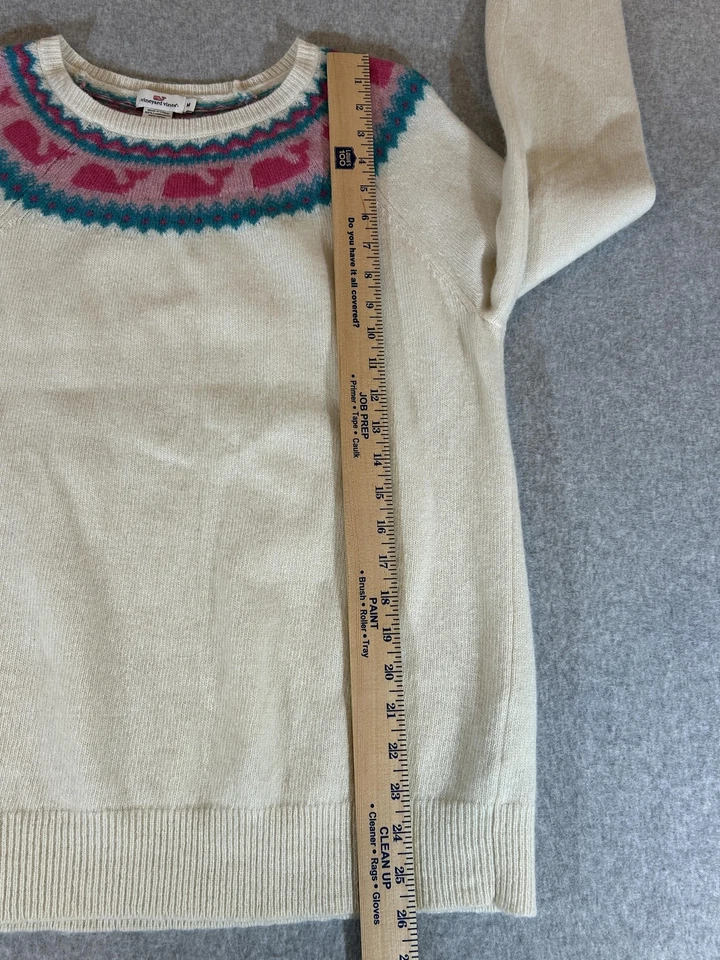 Vineyard Vines 毛衣女式中号奶油公平岛鲸羊羔毛套衫 — 第 4/4 张图片
