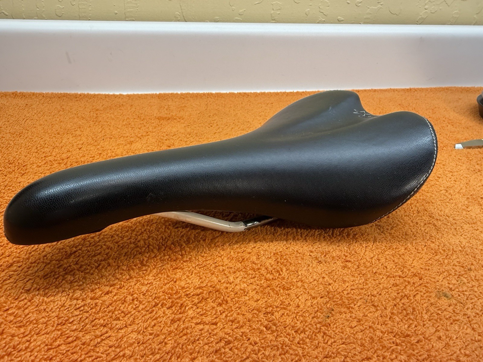 Fyxation bike saddle padded Seat
