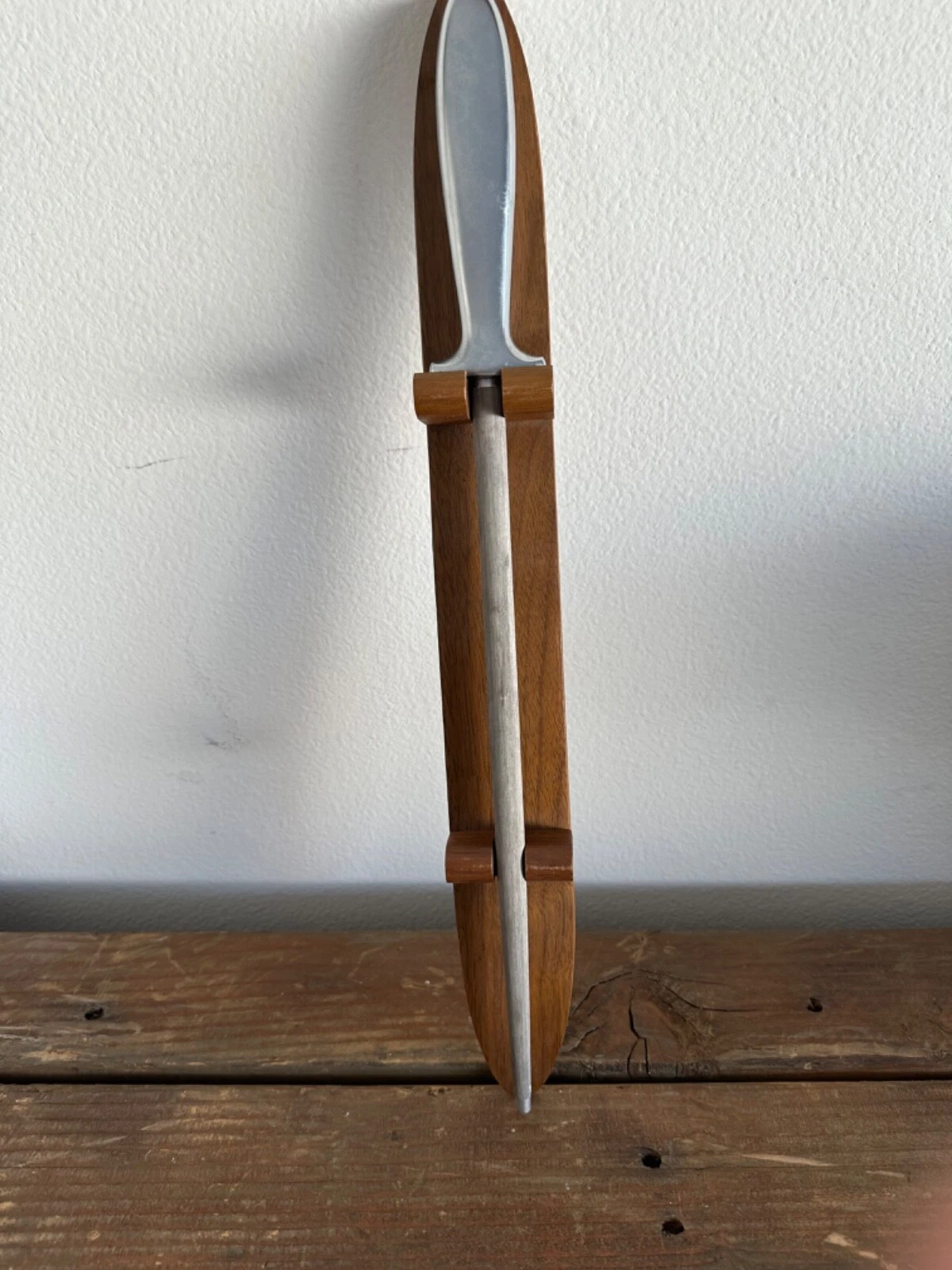 VTG Gerber Gungnir 17” Knife Sharpener/Honed on Walnut display / Pre-owned