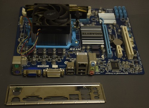 Gigabyte GA-78LMP-SP2 Motherboard+Phenom II x4 CPU + 8GB #U1175 - Picture 2 of 6
