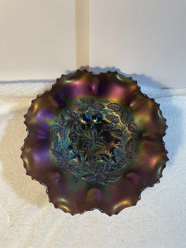 Carnival Glass Northwood Vintage Three Fruits Medallion Bowl/ Amethyst