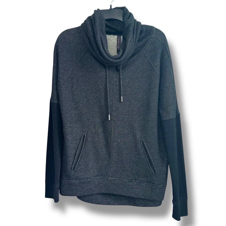 Pullover Betsey Johnson Performance negro a rayas cuello capucha mujer talla M Foto 4 de 4