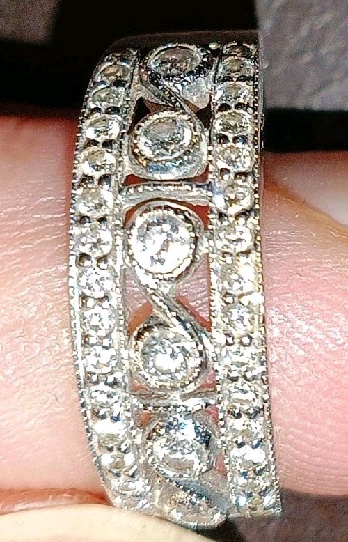 *14K White Gold And Diamond 2 Carat Total 3.62 Gm Weight Womans Ring Size 6.5 