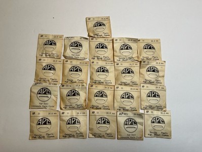 Lot Of 21 APC High Dome / High Round Unbreakable Plastic Watch Crystals NOS NEW