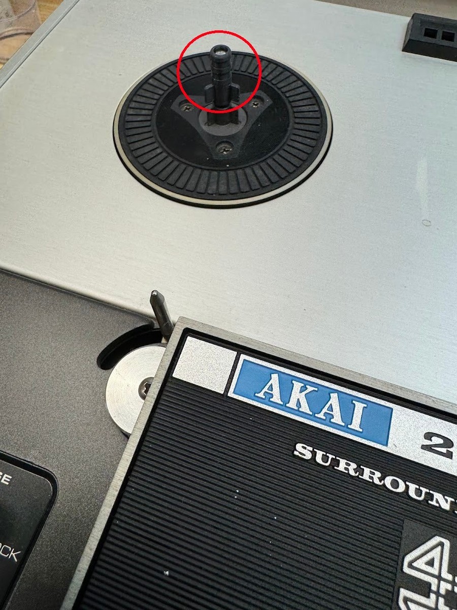 Akai reel retainer MT255420 for GX-262, GX-266, GX-267, GX-286, GX