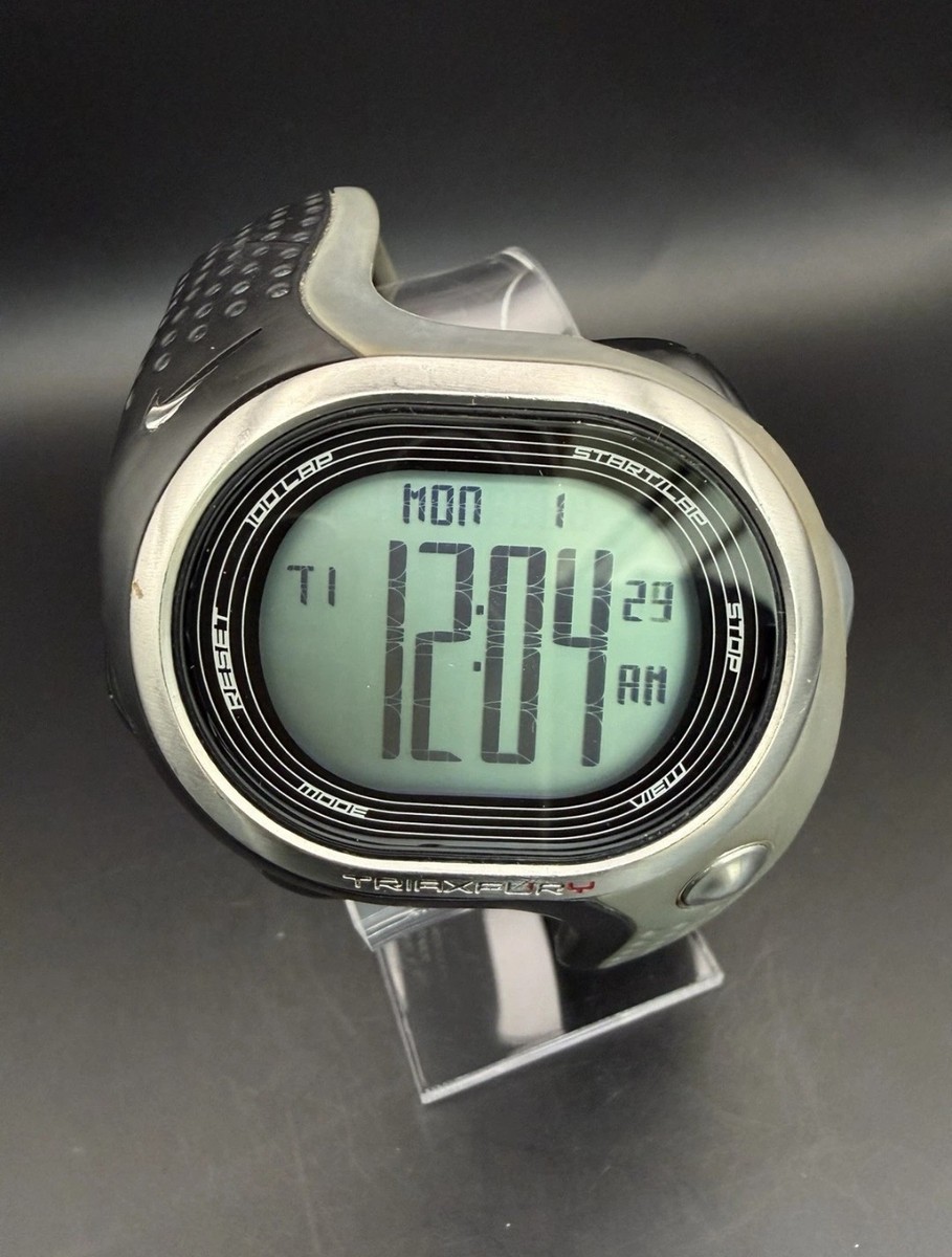 Nike Triax Fury 100 Men's Digital Running Watch WR0140-935 Silver