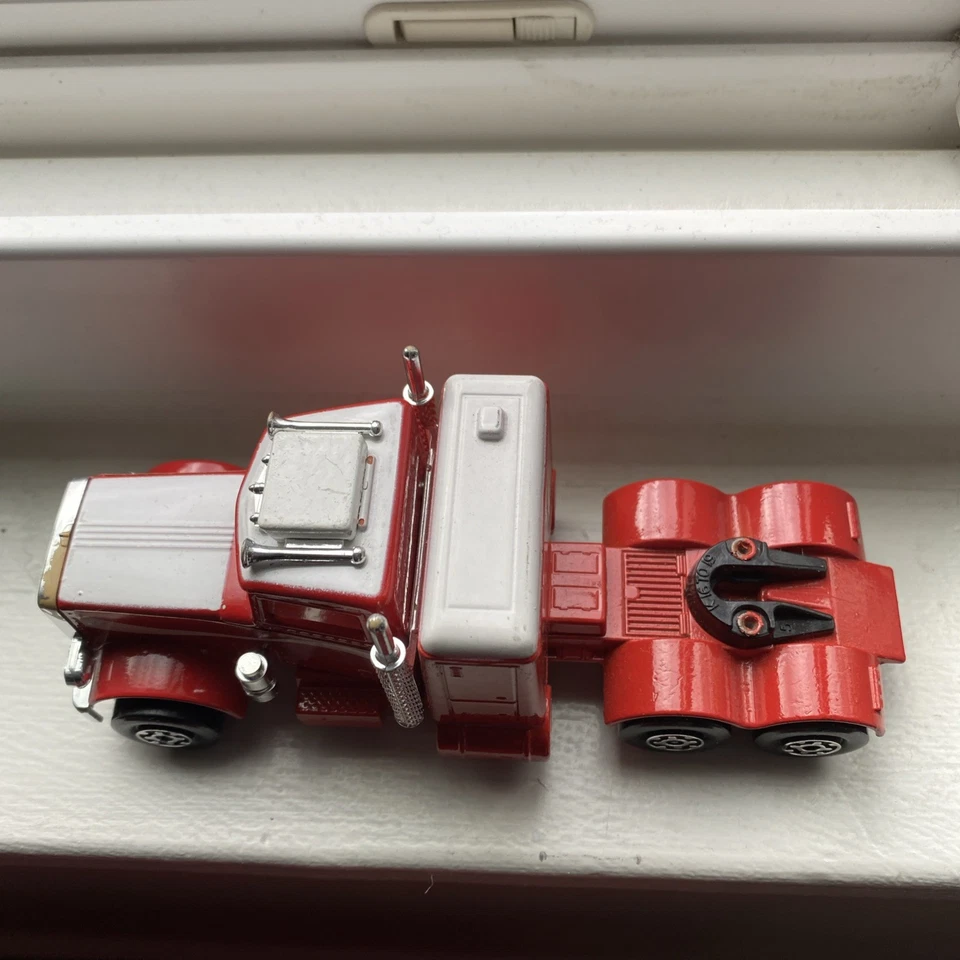 Vintage Coca Cola 1978 Matchbox Super Kings K-31 Peterbilt 18 CAB Only. - Image 2 of 4