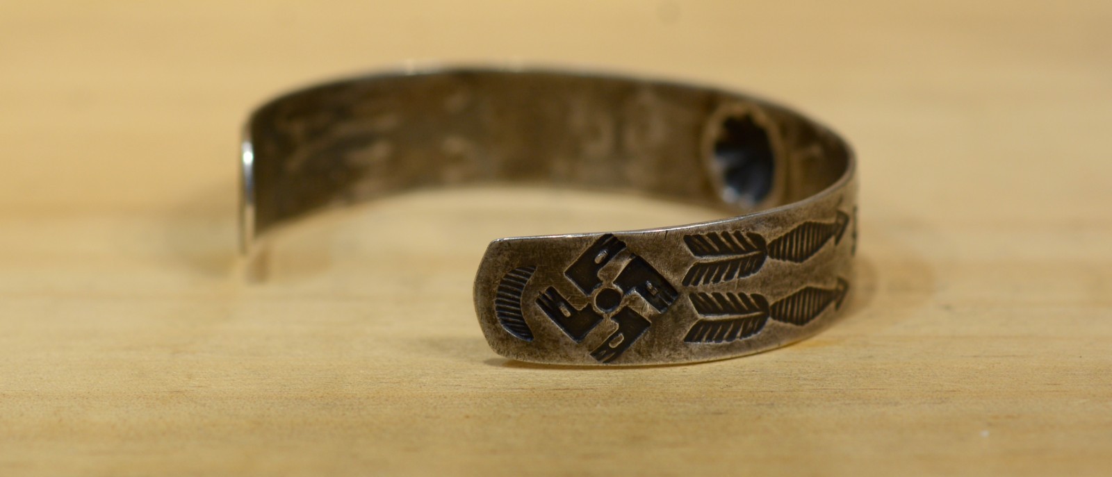 Native American Silver Cuff Small Rolling Logs  T… - image 2