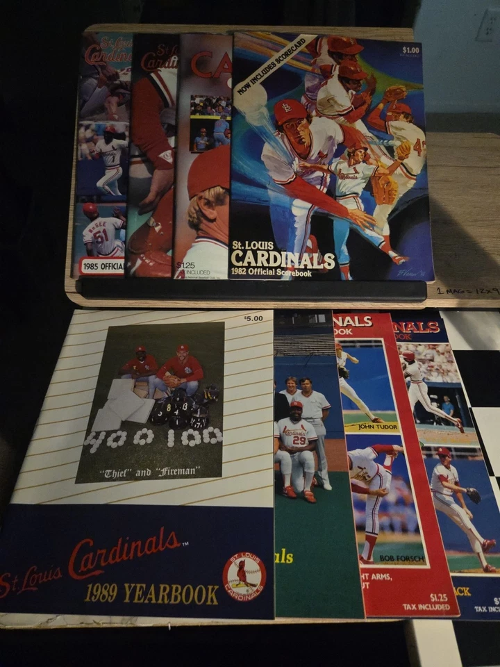 1982~89 LOT OF 8~ST LOUIS CARDNALS OFFICIAL SCOREBOOK SET ~Unscored - Image 2 of 4