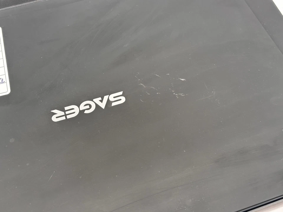 Sager P750TM1, Core i7-9700K,  3.6GHz, 40GB RAM, 1TB SSD, No OS/Charger - Image 2 of 4