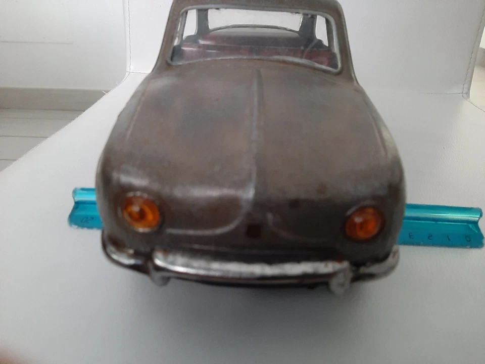 DAUPHINE RENAULT MACCHININA MODELLO IN LATTA - RARO GIOCATTOLO AUTOMOBILE LATTA - Immagine 4 di 4