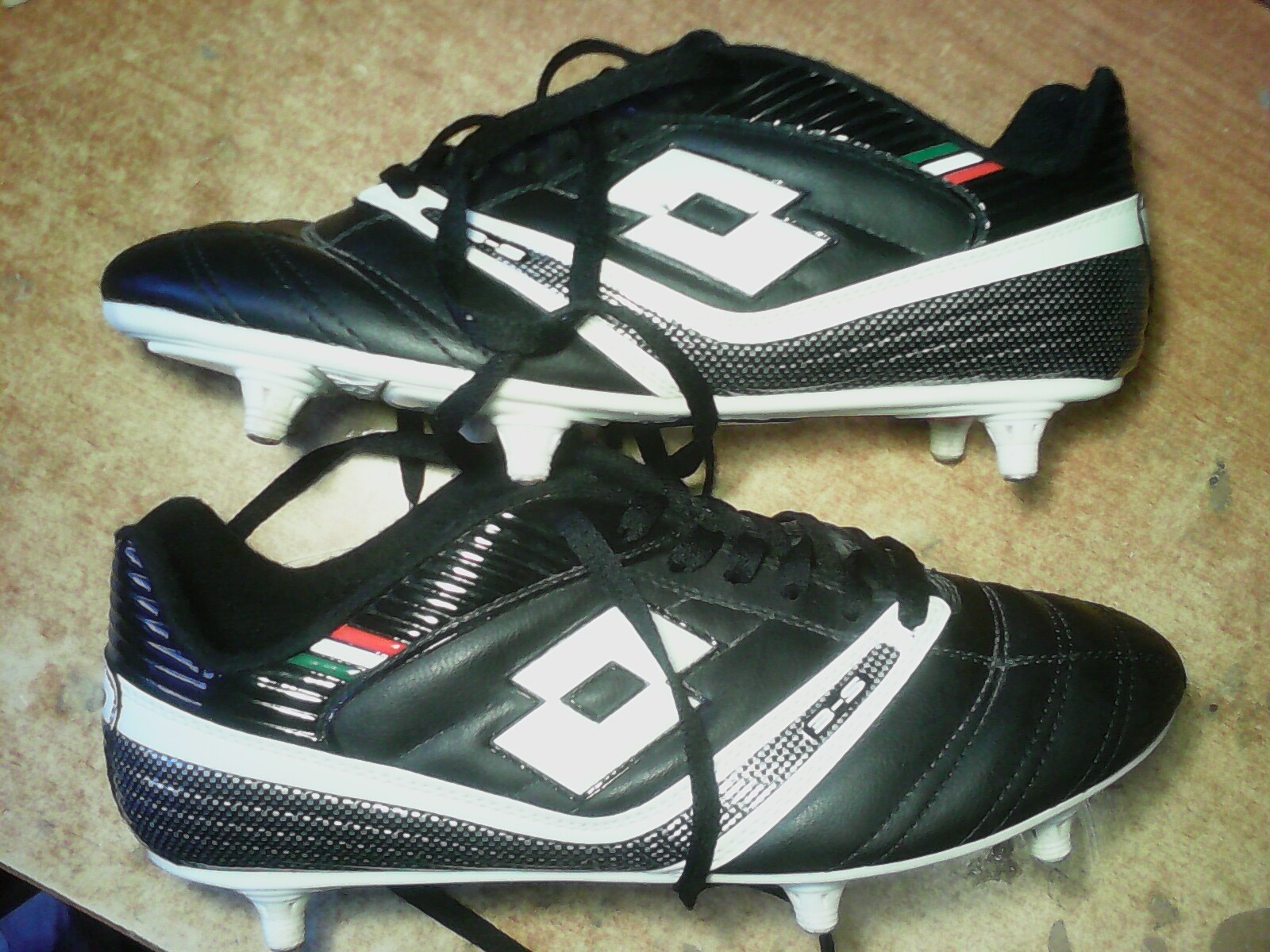 SCARPE VINTAGE DA CALCIO CALCIATORE : ' LOTTO STADIO 90 ' !!!