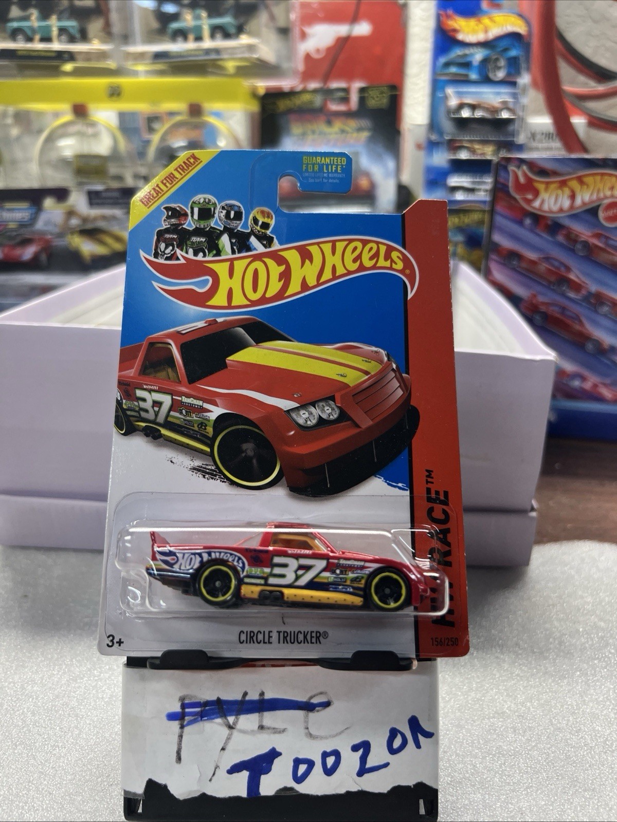 Hot Wheels Circle Trucker 2014 HW Race Thrill Racers New On Card 156/250 Red B30