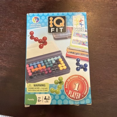 SmartGames IQ Fit Travel Game 3D Puzzle Brain Teaser 120 Teaser Challenges H