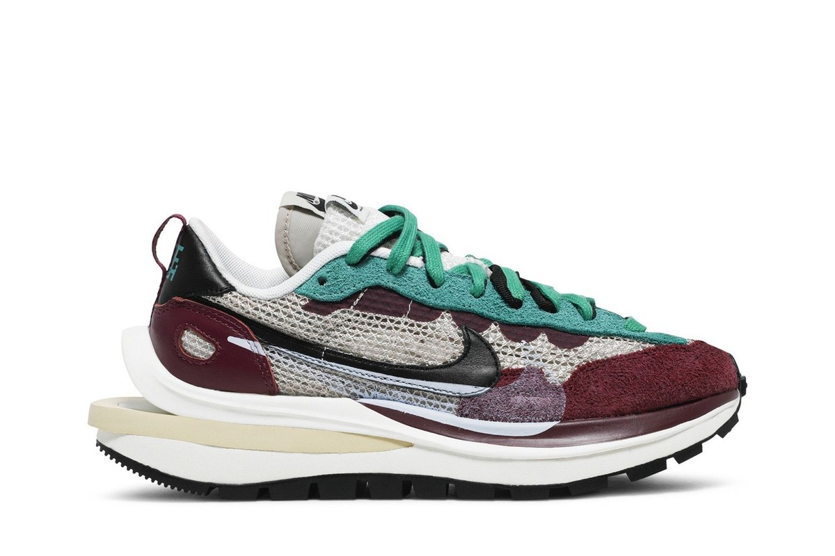Nike sacai x VaporWaffle SP 'Villain Red' DD3035-200 New Size | eBay