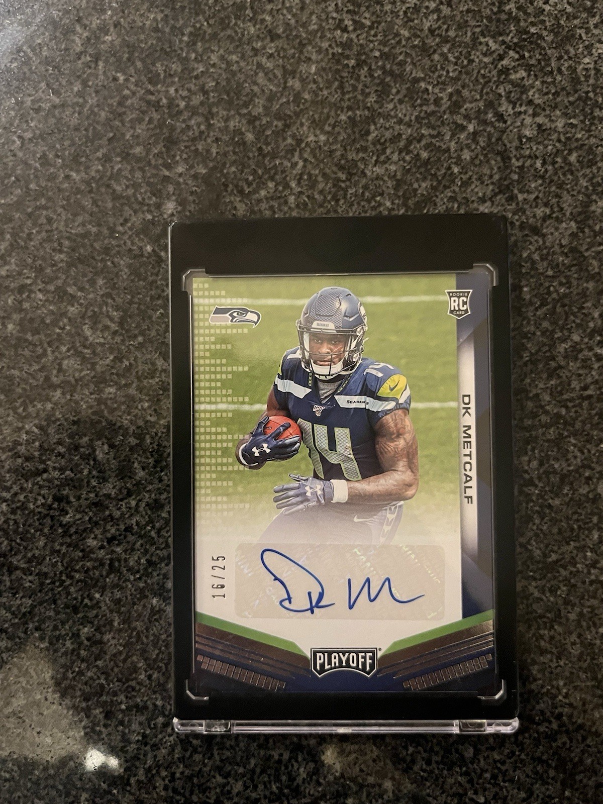 DK Metcalf Panini Playoff #211 Autograph Variations-4th Down