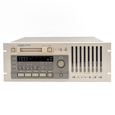 Tascam DA-88 8 Channel Digital Multitrack Audio  Recorder