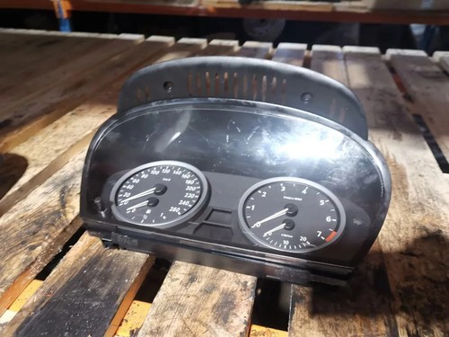 BMW 5 E60 Kombiinstrument 62116945625 2.00 Petrol 2004 33875661