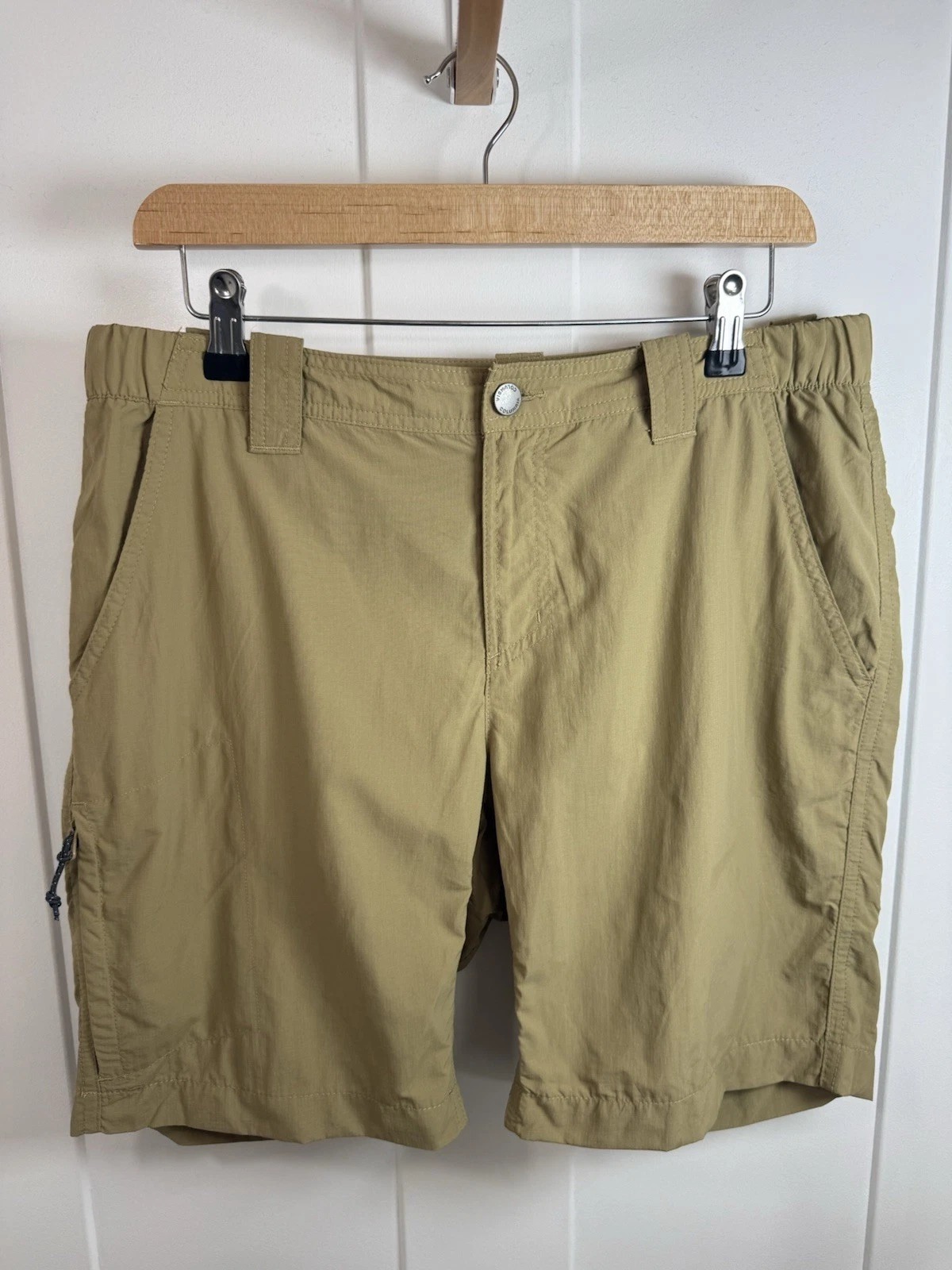Columbia shorts Mens 32w 8in beige Silver Ridge II hiking utility gorpcore cargo
