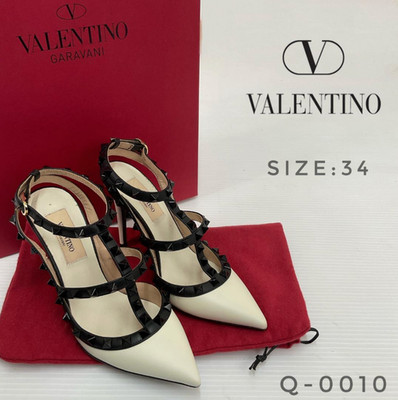 VALENTINO GARAVANI Rockstud Decollete White Black Bicolor Pumps Sz 34 US 4 Women