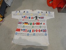 Vintage 90's Walt Disney Epcot All Over Print AOP T Shirt XL