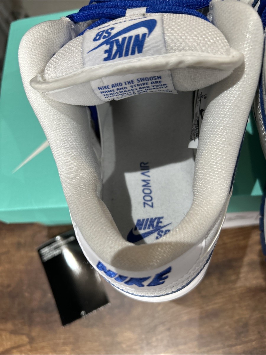 NIKE バスケットボールシューズ ホワイト/ネイビー Nike バスケットボールシューズ ホワイト/イエロー/ネイビー