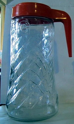 VINTAGE TANG SWIRLED GLASS  PITCHER 1 QUART CONTAINER WITH LID  ANCHOR HOCKING