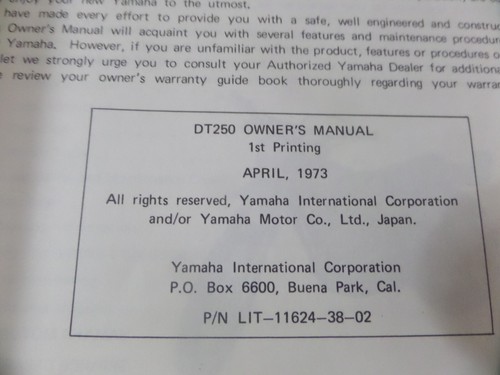 NEW Genuine Original 1974 Yamaha DT250 Owners Manual & Warranty Book w/Pouch - Picture 4 of 7