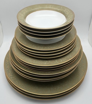Sango VERSAILLES 3632 Fine China For 4 Green Gold Filigree 19 Pc Minus 1 Dinner