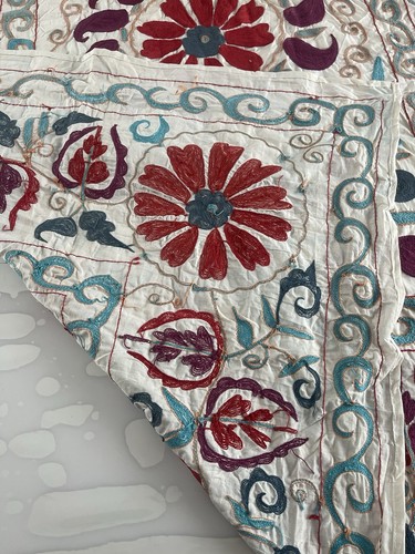 Antique Vintage Uzbek Embroidery Suzani Bed Cover Table Cloth Throw. 182x142 - Picture 14 of 18
