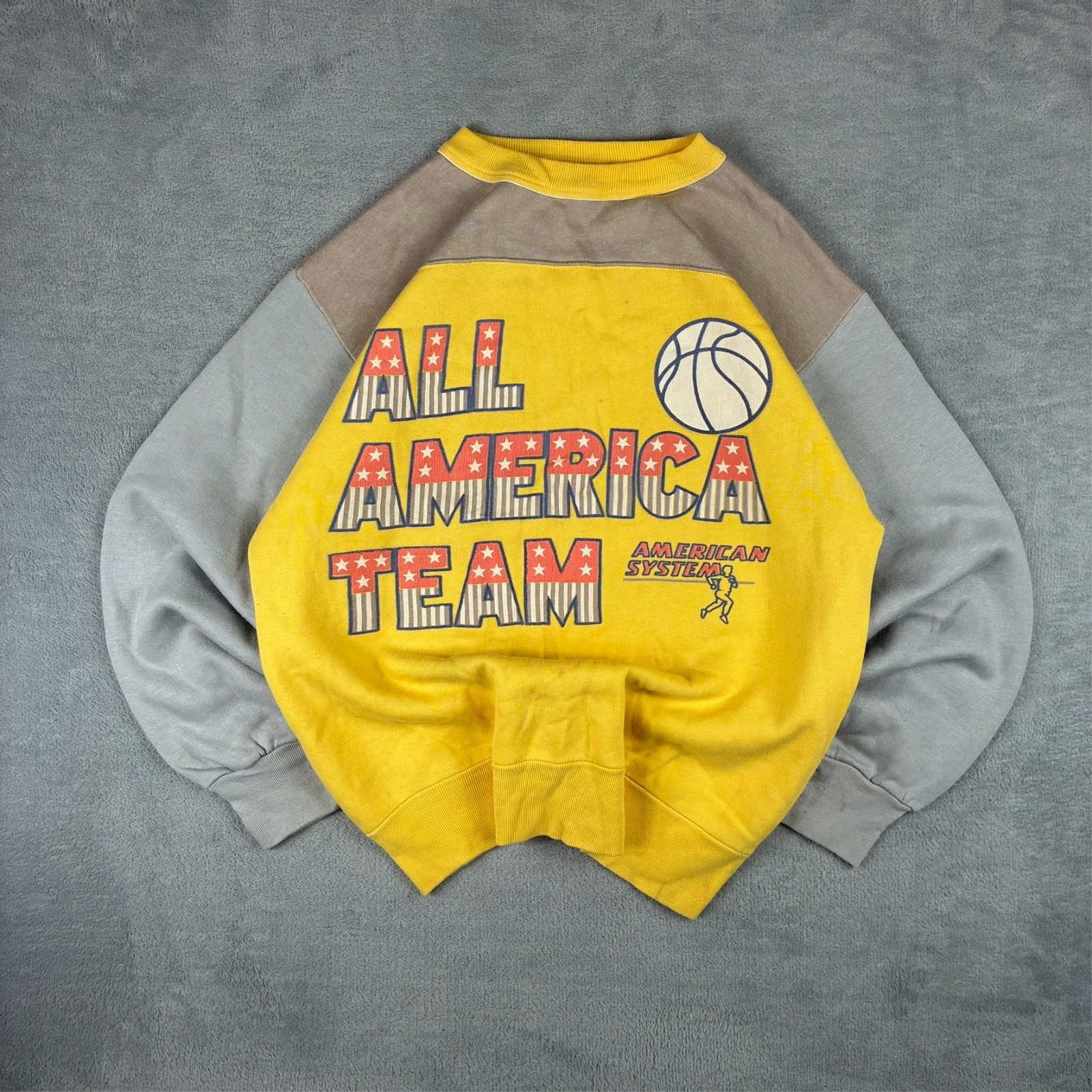 VTG American System 1980’s ‘All America Team’ Yellow Basketball Large Sweatshirt