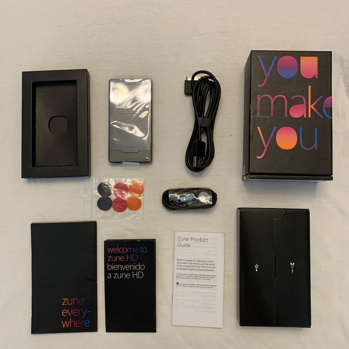 Microsoft Zune HD Black ( 32 GB ) Digital Media Player for sale