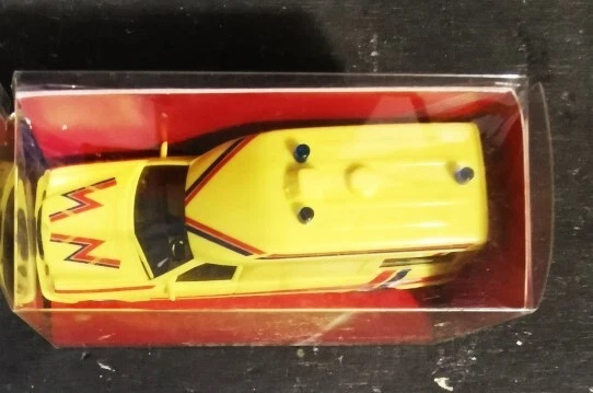 HERPA 045513 Mercedes Benz W 210 Binz Ambulanza "CINZ - AMBULANCE" - scala H0 - Immagine 3 di 4