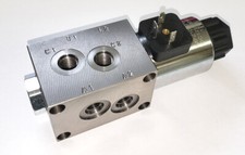 VA DSV-62-04-12 - Double Selector #4 ORB 12 VDC 7 GPM 2900 PSI Stackable