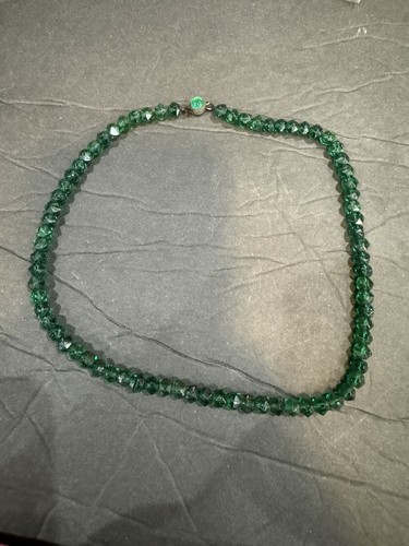Vtg Czech Green Glass Glass Necklace