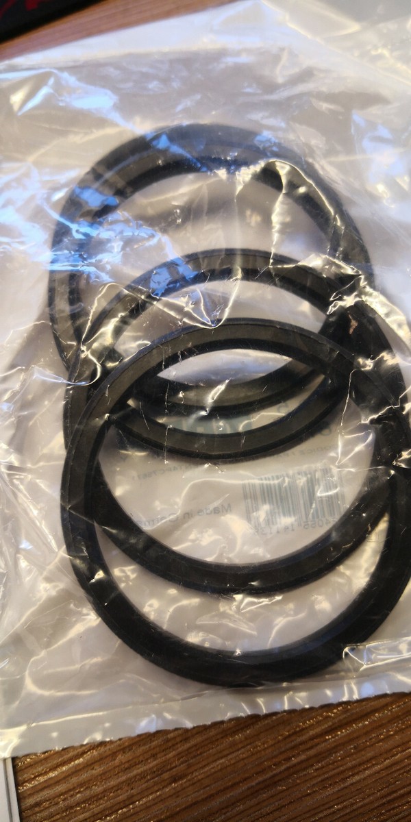 79,5 to 67,1 MOMO HUB CENTRIC RINGS SET OF 4 RINGS 79.5 - 67.1 mm