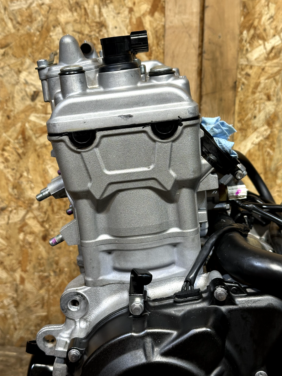 SNJ　　校高速水着　engine(日本未発売) s-l400.jpg