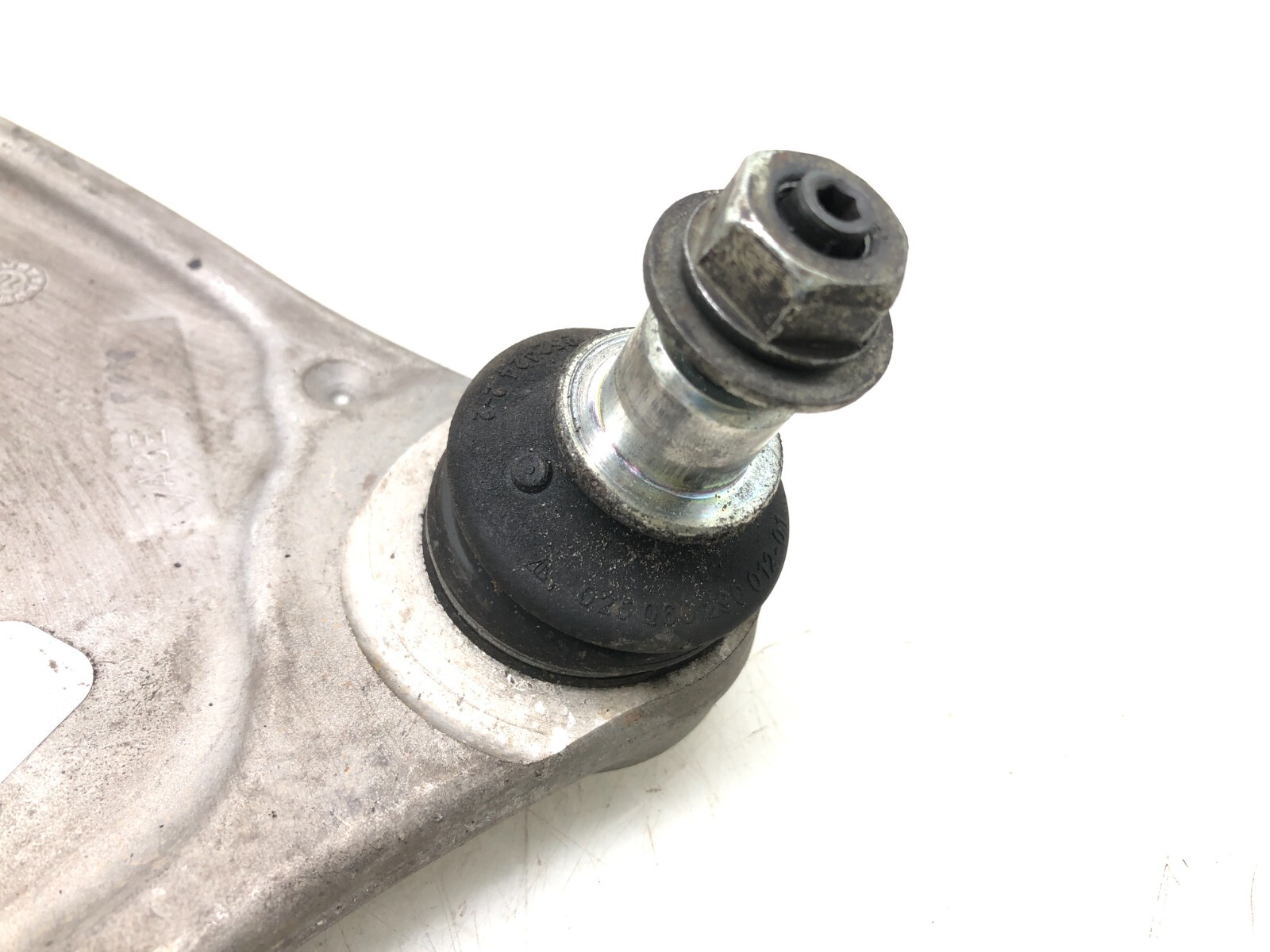 2017-2023 MASERATI LEVANTE S AWD LEFT DRIVER FRONT UPPER CONTROL ARM OEM.