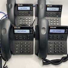Lot of 4 Mitel ShoreTel IP420 VoIP Black Business Desk Phone  Stand  Handset