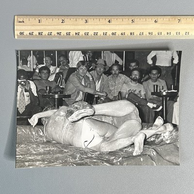 Vtg 1980s Photo Black Photographer Shooting Female Wrestling Male Audience 5x7