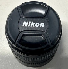 Nikon AF-S Nikkor 18-70mm f3.5-4.5 G ED-IF DX Autofocus Lens
