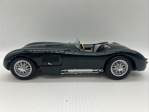 Autoart: A pair of boxed Autoart 1:18 Scale diecast models to comprise