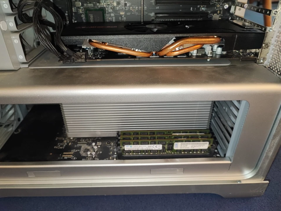 Mac Pro 5.1 - 48GB RAM - SSD 480GB - HD 7870 XT 2GB - Xeon W3680 - Mojave - Bild 4 von 4