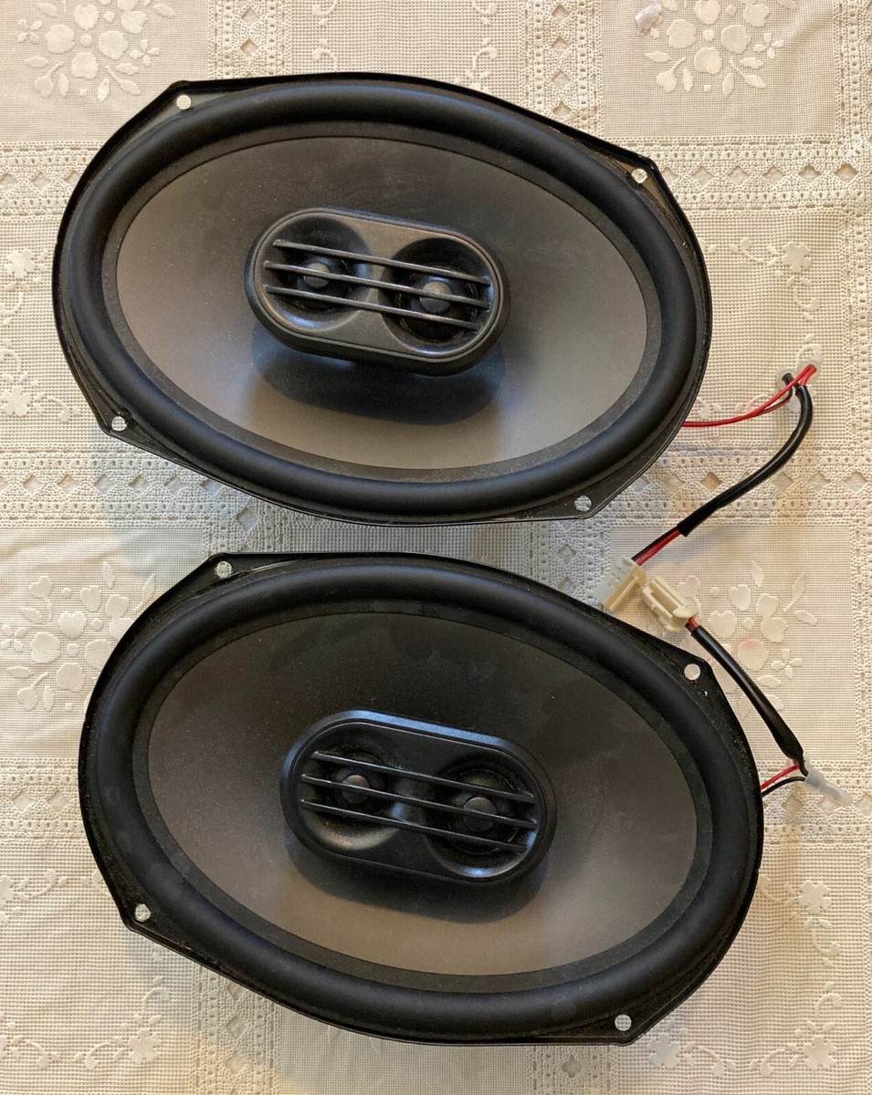シド　 MTX Audio THUNDER693 3-Way Triaxial 6x9