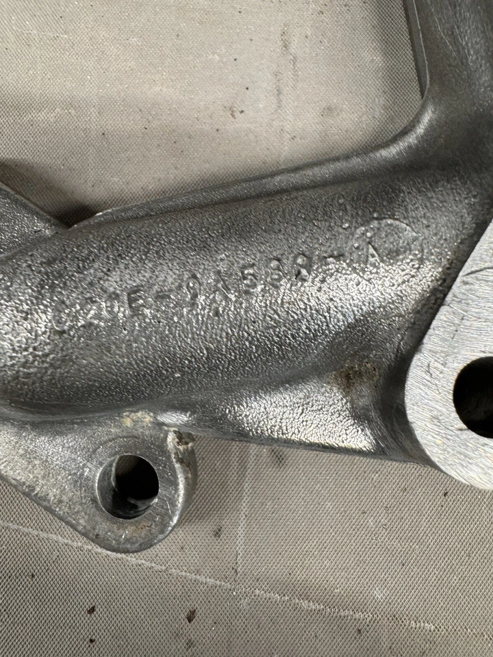 Ford Fairlane 221 1962 carburador colector de admisión espaciador 2bbl Mercury Meteor OEM Foto 3 de 4