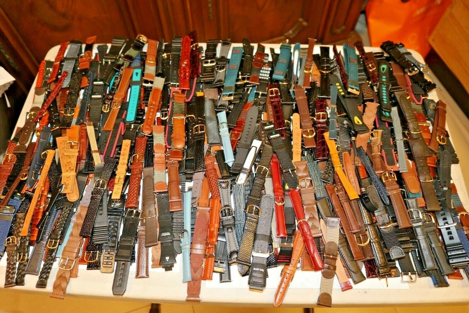 lote de 100 pulseiras de relógio de couro genuíno sortidas e plástico para relógio esportivo - Imagem 4 de 4