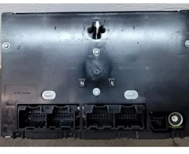 2013 Buick Enclave Radio Receiver CD Player Touch screen OEM - Image 4 of 4