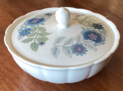 Wedgwood Clementine Bone China Murray Schüssel. Unbenutzt.