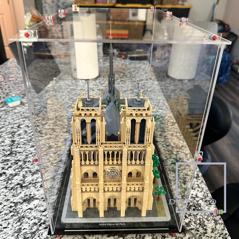 Display Case for LEGO® ARCHITECTURE® 21061 Notre-Dame de Paris - Image 2 of 3